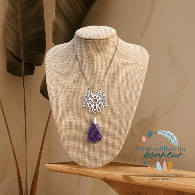 Collier lotus en Charoïte 