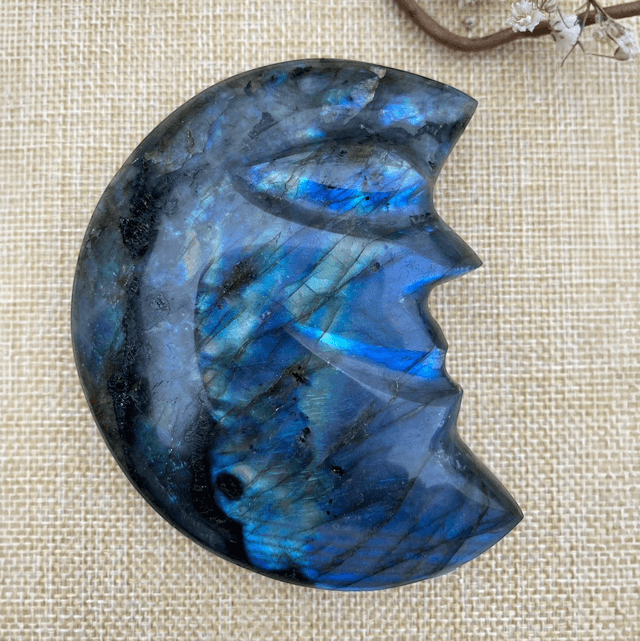 Labradorite lune