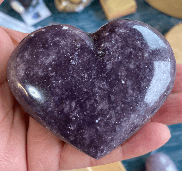 Cœurs en Lépidolite – Apaisement et Harmonie