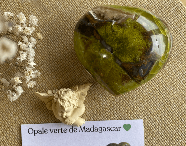 Cœurs en Opale verte de Madagascar 