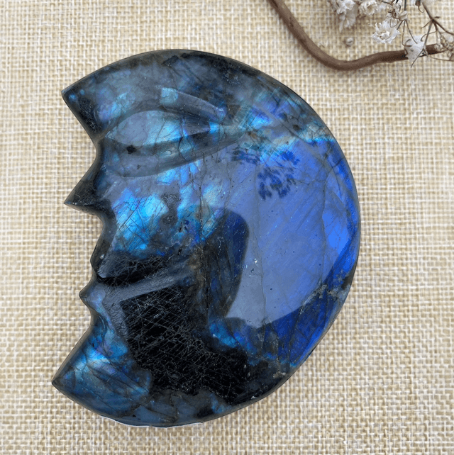Labradorite lune